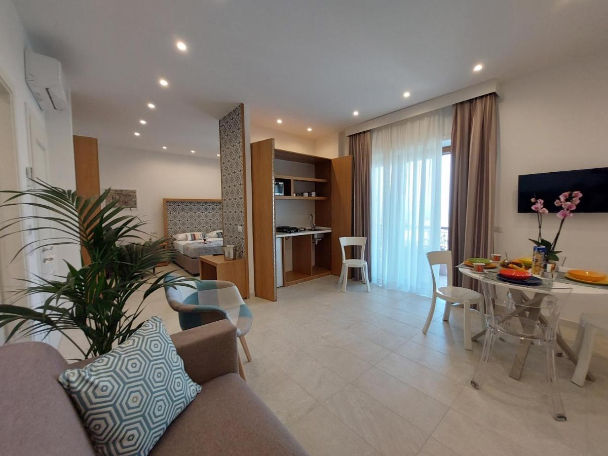 סורנטו Mistral Luxury Suites מראה חיצוני תמונה