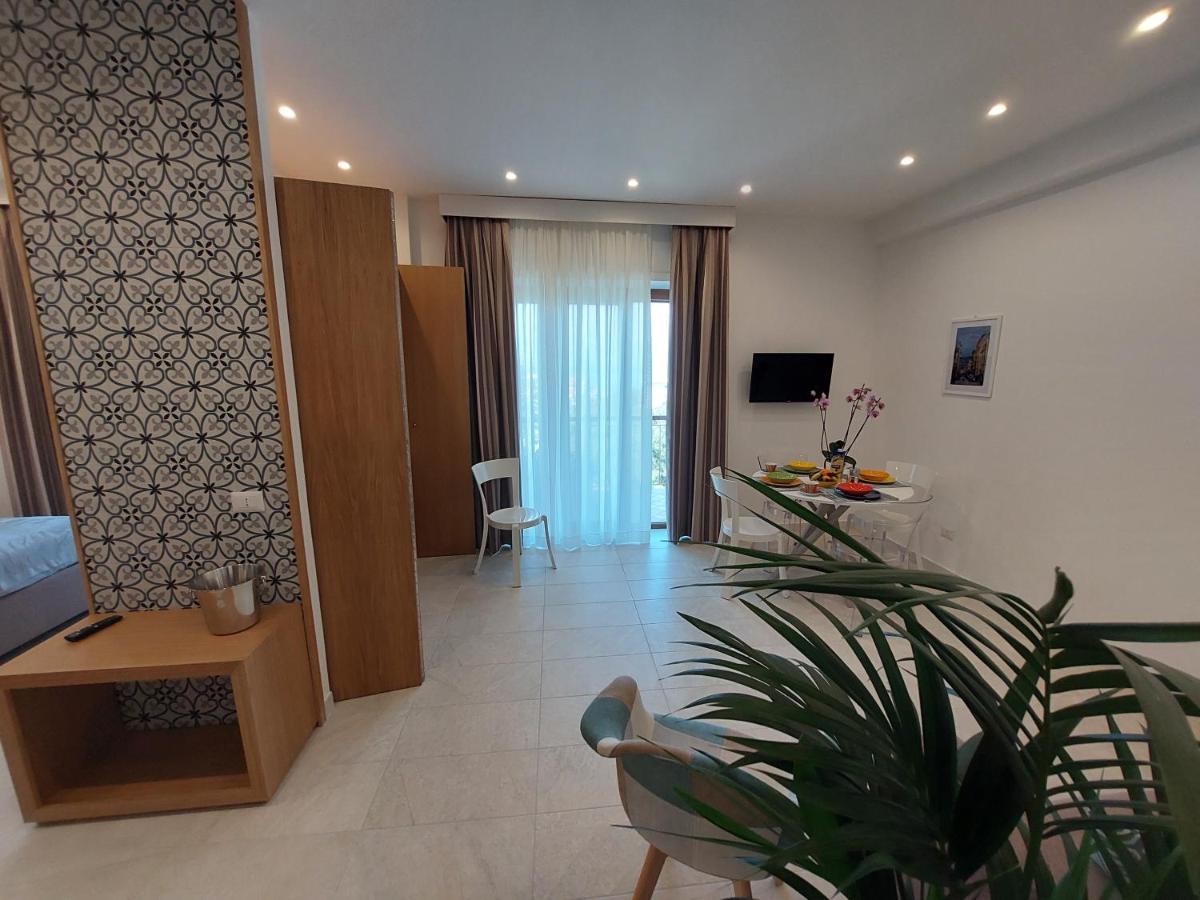 סורנטו Mistral Luxury Suites מראה חיצוני תמונה