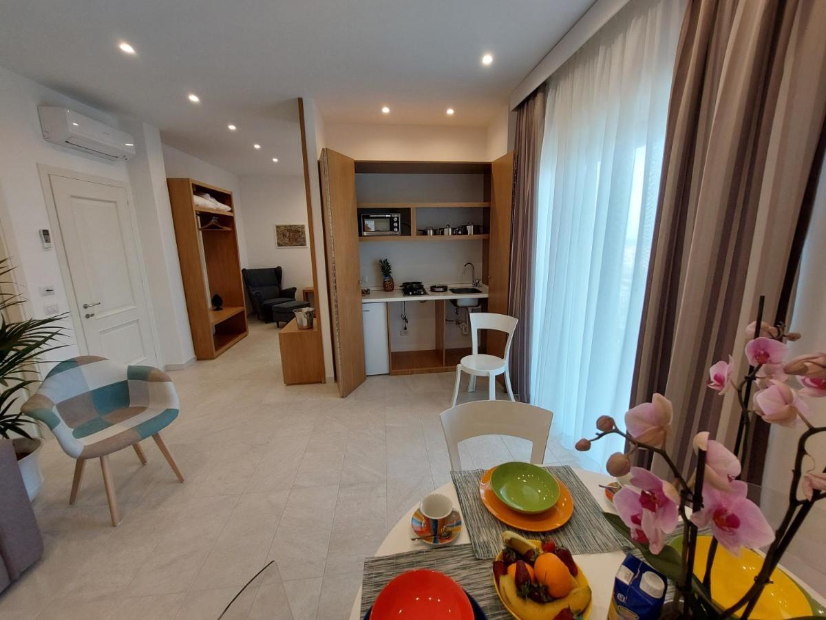 סורנטו Mistral Luxury Suites מראה חיצוני תמונה